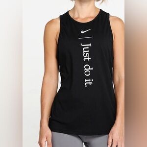 Nike Women's Black Muscle Tee Size S